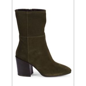 AQUATALIA Fabriana Suede Stitched Booties Sz 7